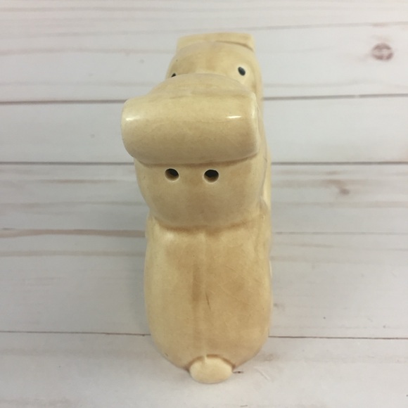 Vintage Salt Pepper Shaker Napkin Holder Ceramic Kissing Bears One Piece Japan - Picture 3 of 6